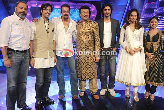 Salim Merchant,Sanjay Dutt, Anu Malik, Kunal Kapoor, Bipasha Basu on the sets of Indian Idol