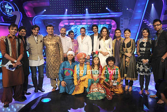Salim Merchant, Anu Malik, Sanjay Dutt, Kunal Kapoor, Bipasha Basu on the sets of Indian Idol