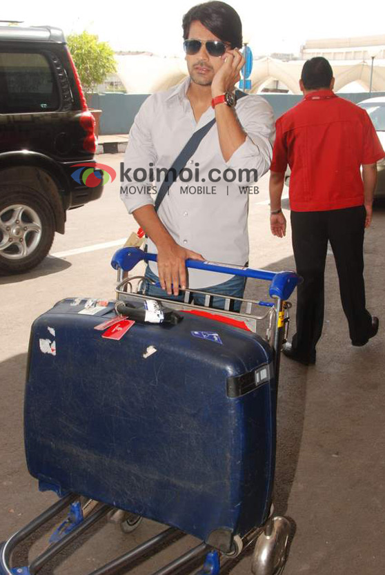 Arjan Bajwa Off For IIFA