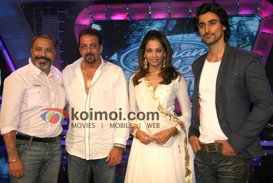 Sanjay Dutt, Bipasha Basu, Kunal Kapoor on the sets of Indian Idol