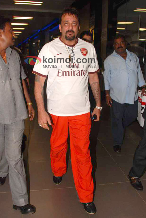 Sanjay Dutt Back From IIFA