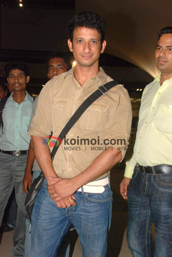 Sharman Joshi Back From IIFA