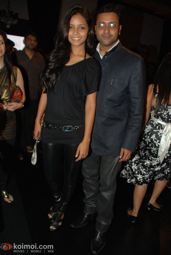 Eesha Koppikhar-Ayesha Dharkar At IIJW Day 2
