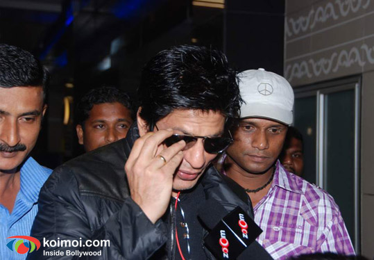 SRK Back In Mumbai From Berlin