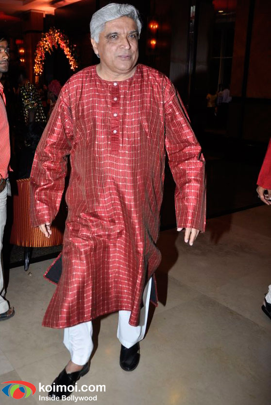 Big B Unveils Abhishek-Deepika’s KHJJS Music