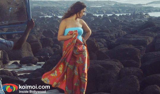 Nauheed Cyrusi