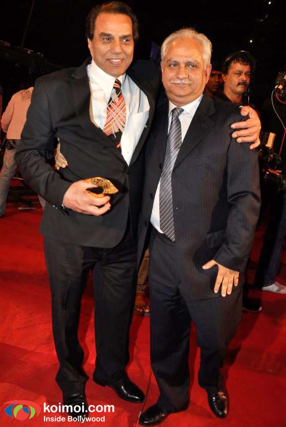 Dharmendra, Ramesh Sippy