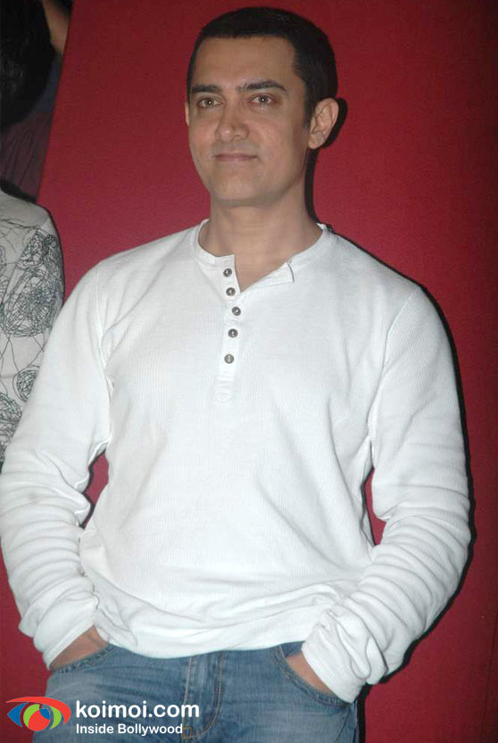 Aamir Khan At 'Dhobi Ghat' Movie Press Conference