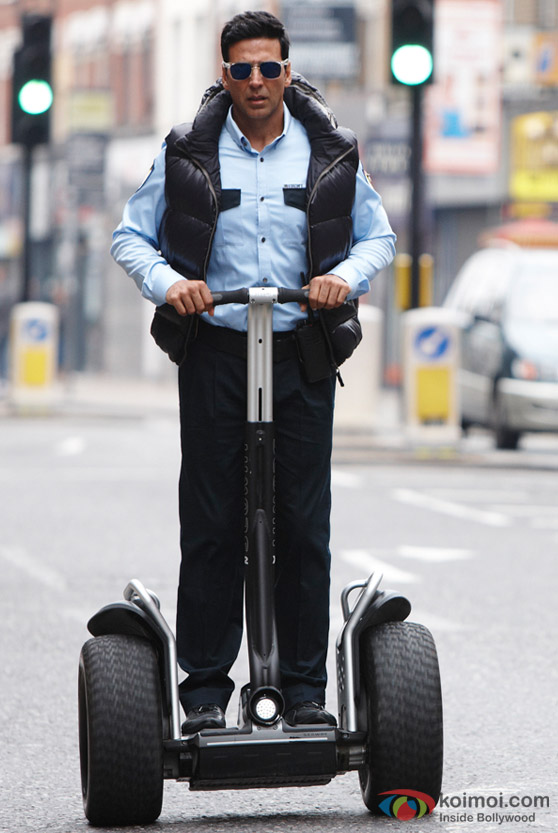 Akshay Kumar in Desi Boyz Movie
