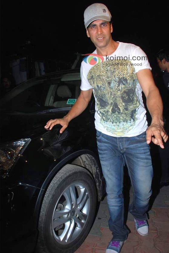 Akshay Kumar With His Car