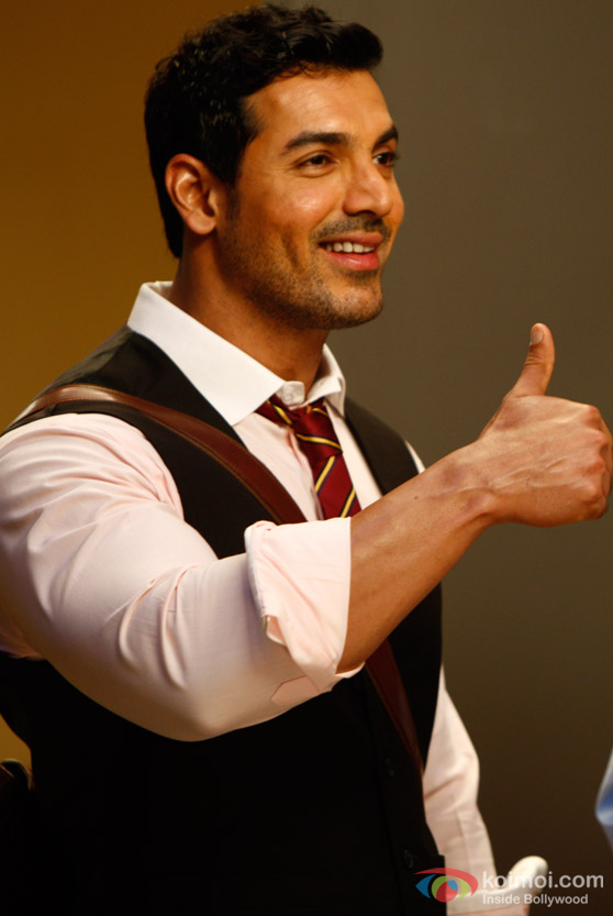 John Abraham gives a thumbs up in Desi Boyz Movie