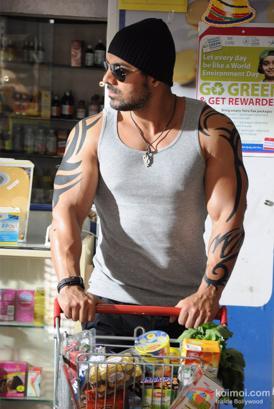 John Abraham goes grocery shopping in Force Movie