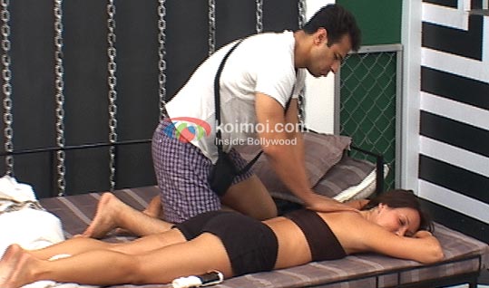 UTV Bindass - Love Lockup Aryan Vaid-Alexandra Copley Stills