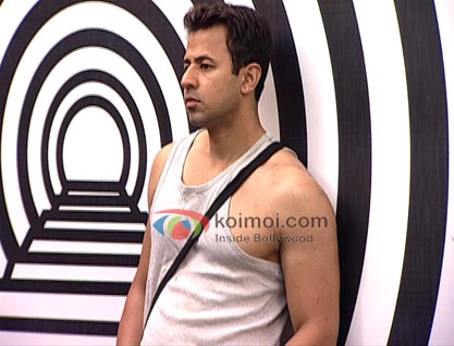 UTV Bindass - Love Lockup Aryan Vaid-Alexandra Copley Stills