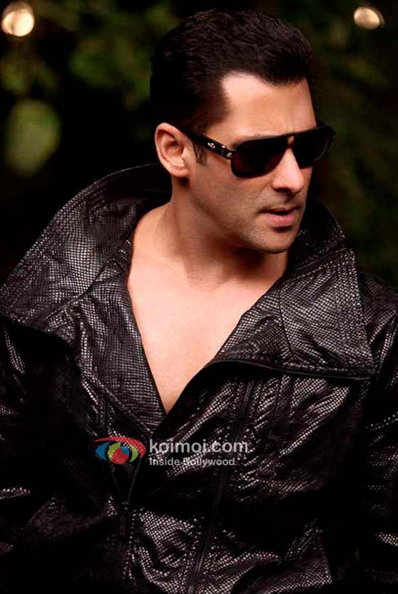 Salman Khan in all black in Bodyguard Movie