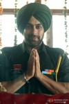Salman Khan as an army man in Heroes Movie