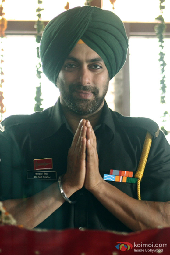 Salman Khan as an army man in Heroes Movie
