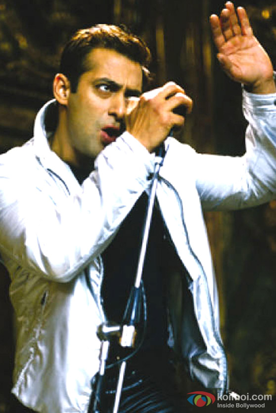 Salman Khan sings in Lucky : No Time For Love Movie