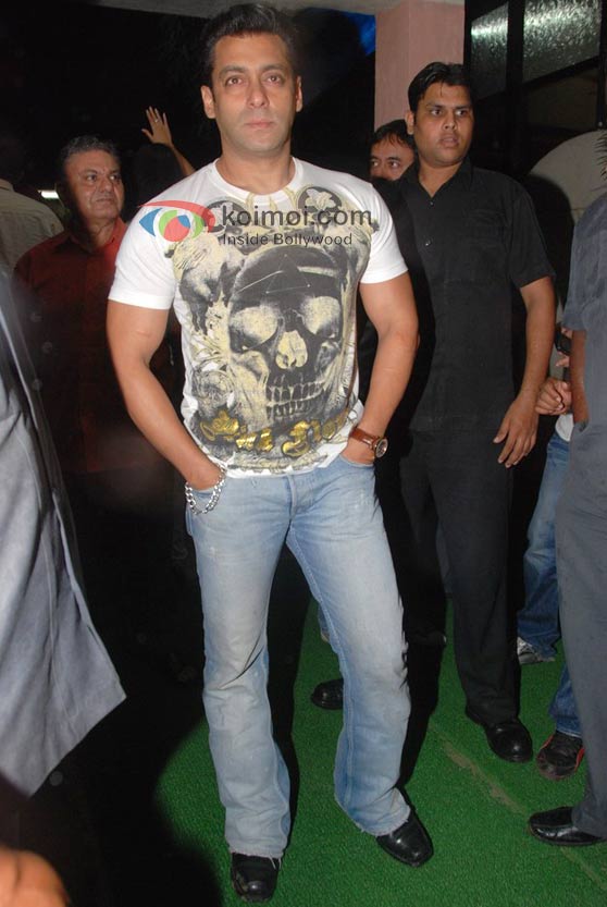 Salman Khan poses with his hands in his pockets