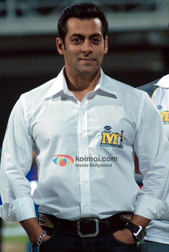 Salman Khan At CCL 2012 On Day 1