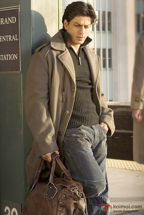 A morose Shah Rukh Khan in Kabhi Alvida Naa Kehna Movie