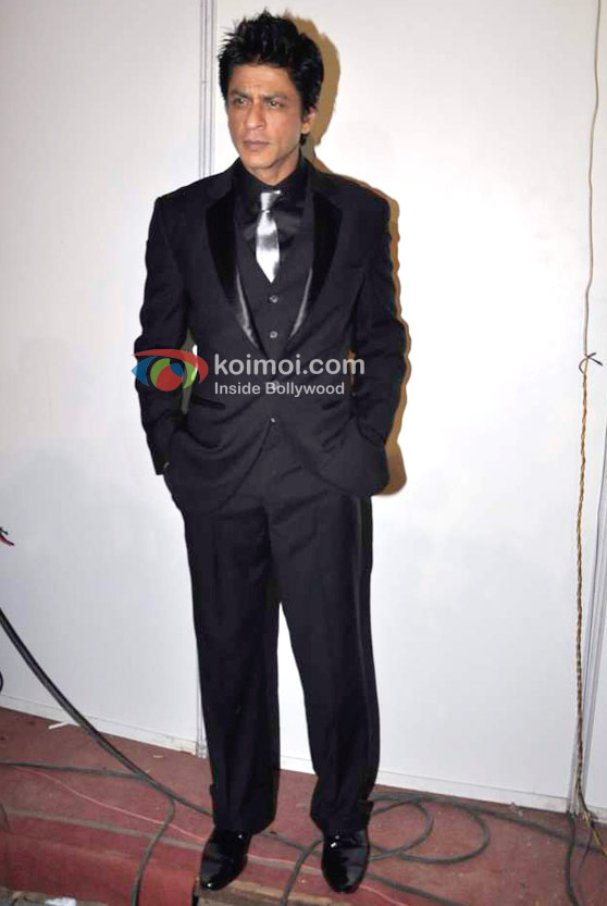 Shah Rukh Khan At 17th Annual Star Screen Awards 2011 Event