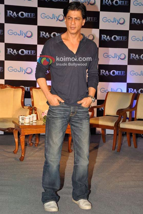 Shah Rukh Khan At Meet Gojiyo-Ra.One Contest Winners