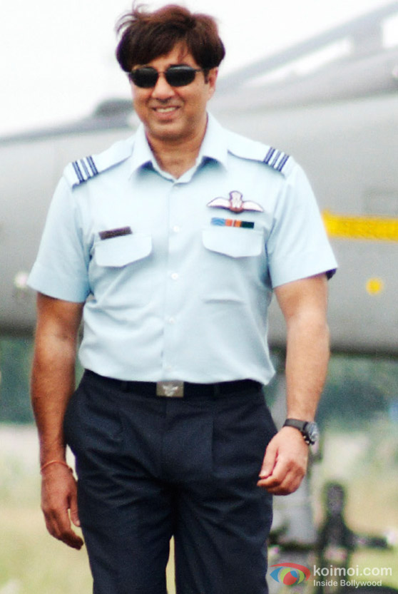 Sunny Deol in blue in Heroes Movie