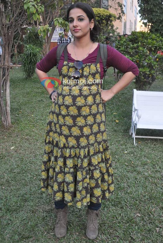 Vidya Balan On The Sets Of 'Uttran' TV Serial To Promore 'Kahaani' Movie