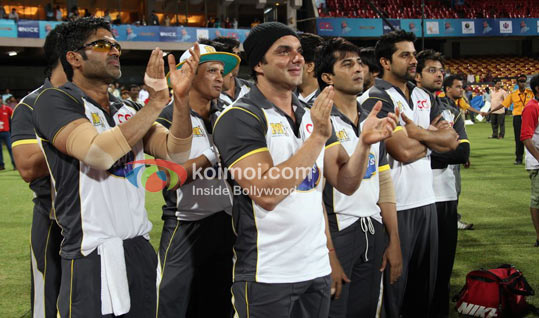 Sunil Shetty, Sohail Khan, Aftab Shivdasani, Vatsal Sheth