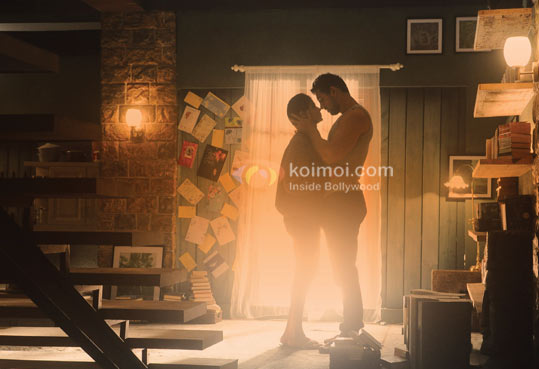 Genelia D'souza, John Abraham (Force Movie stills)