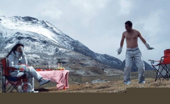 Sasha Goradia, Jagrat Desai (Tere Mere Phere Movie Stills)