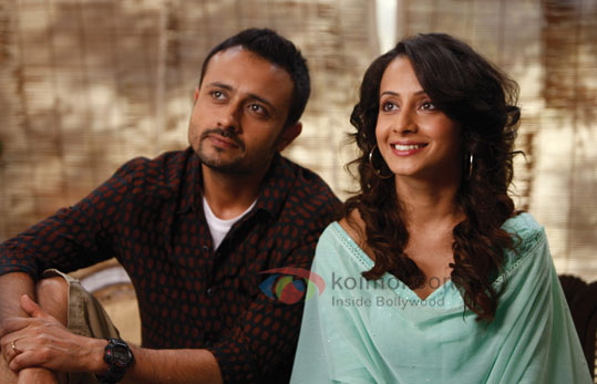 Satyadeep Misra, Auritra Ghosh (Love Breakups Zindagi Movie Stills)