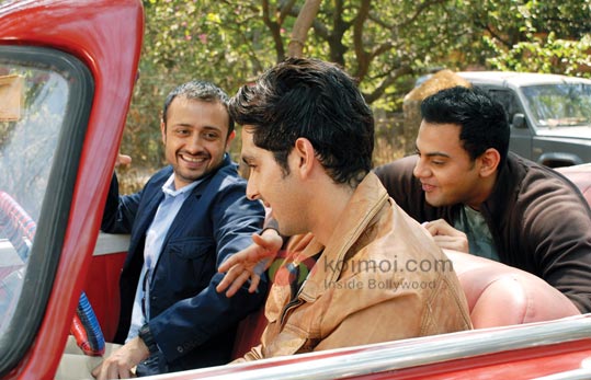Satyadeep Misra, Zayed Khan, Cyrus Sahuka (Love Breakups Zindagi Movie Stills)