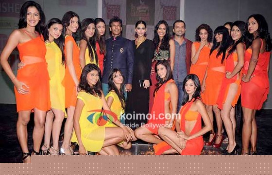 Milind Soman, Sonam Kapoor, Atul Kasbekar At Kingfisher Modelhunt Flag Off Event