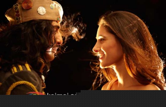 Ranbir Kapoor, Nargis Fakhri (Rockstar Movie Stills)