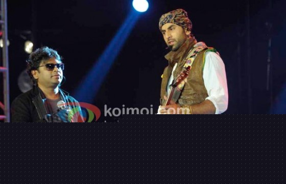 Ranbir Kapoor, A. R. Rahman's Rockstar At Concert