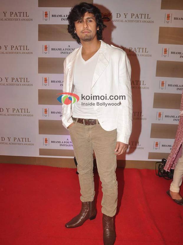 Sonu Nigam At D Y Patil Achievers Awards
