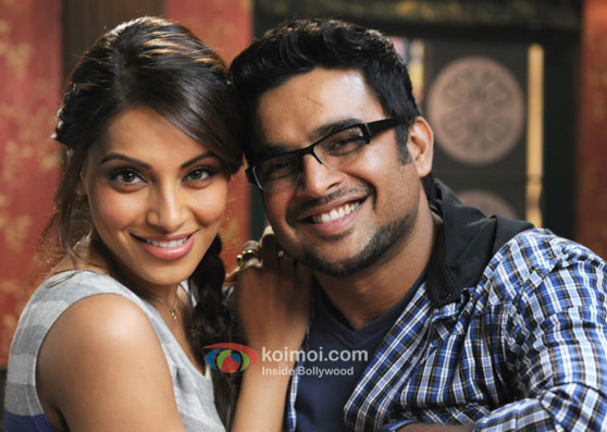 Bipasha Basu, R. Madhavan (Jodi Breakers Movie Stills)