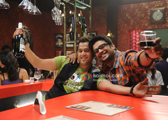Omi Vaidya, R. Madhavan (Jodi Breakers Movie Stills)