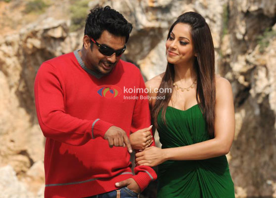 R. Madhavan, Bipasha Basu (Jodi Breakers Movie Stills)