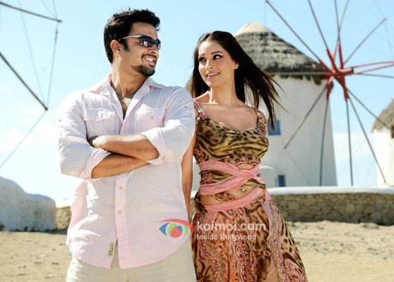 R. Madhavan, Bipasha Basu (Jodi Breakers Movie Stills)