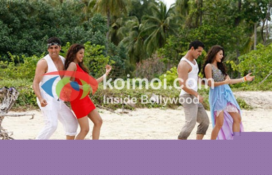 Akshay Kumar, Asin Thottumkal, John Abraham, Jacqueline Fernandez (Housefull 2 Movie Stills)