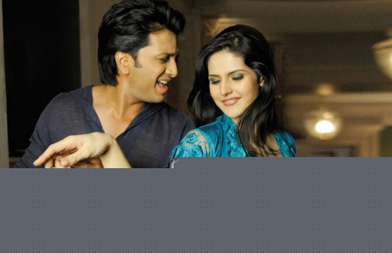 Ritesh Deshmukh, Zarine Khan (Housefull 2 Movie Stills)
