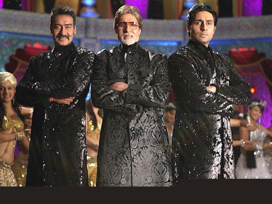 Ajay Devgan, Amitabh Bachchan, Abhishek Bachchan in Bol Bachchan Movie Stills