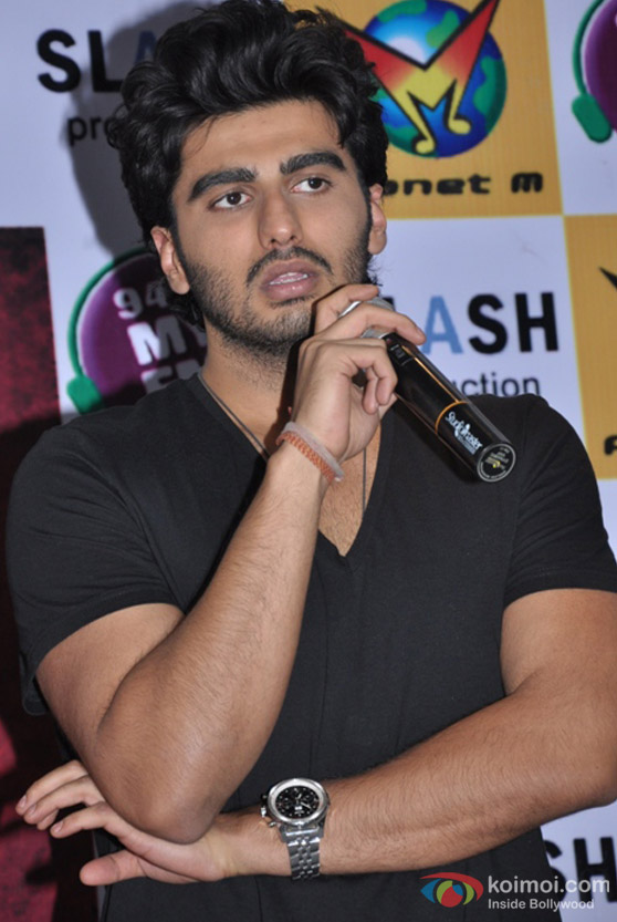 Arjun Kapoor interacts with the crowd