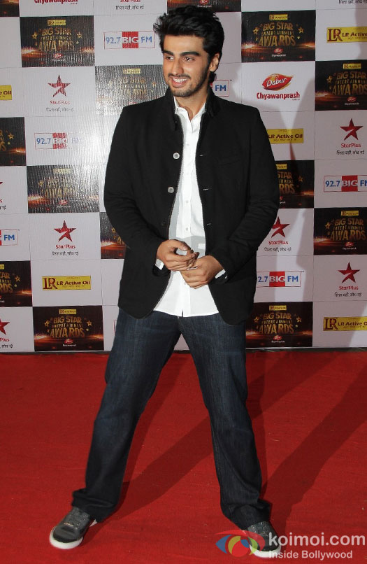 Arjun Kapoor at the red carpet of BIG Star Entertainment Awards 2012