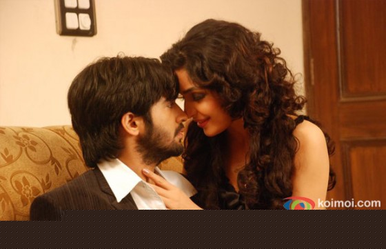 Abhishek Kumar, Meera (5 Ghantey Mien 5 Crore Movie Stills)