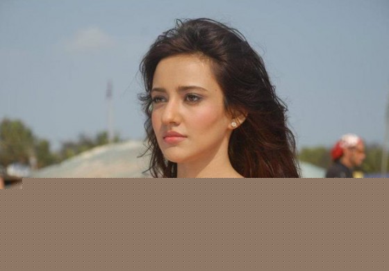 Neha Sharma lost in deep thought in a comedy? in Kyaa Super Kool Hain Hum Movie Stills