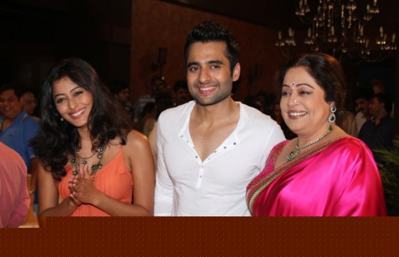 Nidhi Subbaiah, Jackky Bhagnani, Kirron Kher At Ajab Gazabb Love Mahurat